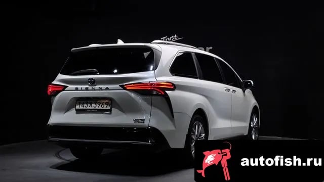 Toyota Sienna Siena 4th Generation 2021 года - вид 2
