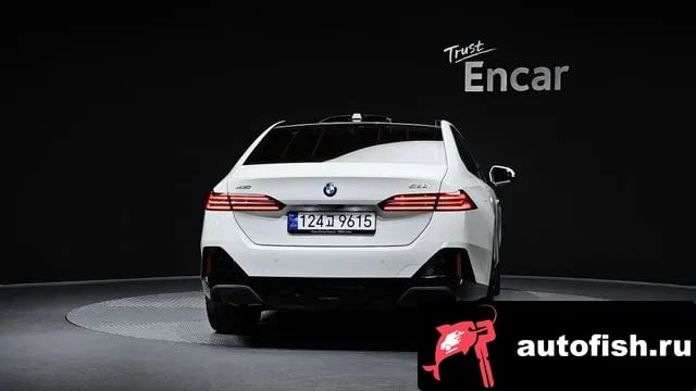 BMW 5-Series 5 Series (G60) 2024 года - вид 4