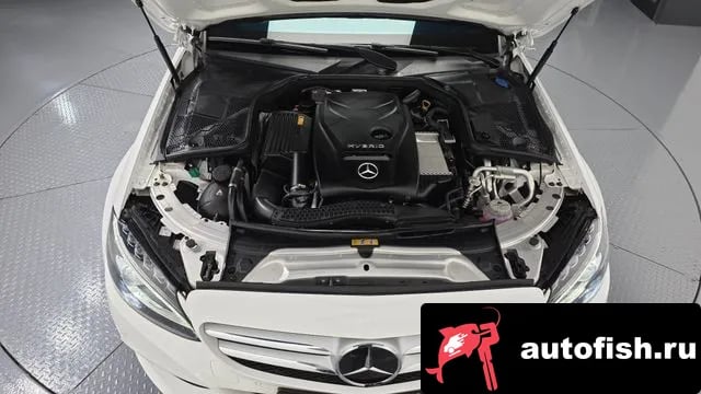 Mercedes-Benz C-Class C-Class W205 2019 года - вид 6
