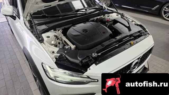 Volvo V60 V60 Cross-country 2nd Generation 2019 года - вид 6