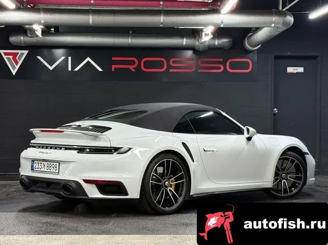 Porsche 911 911 (992) 2021 года - вид 2