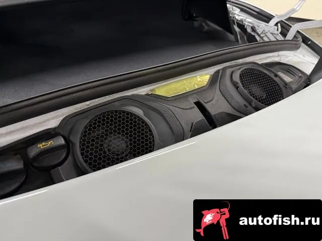 Porsche 911 911 (992) 2021 года - вид 6