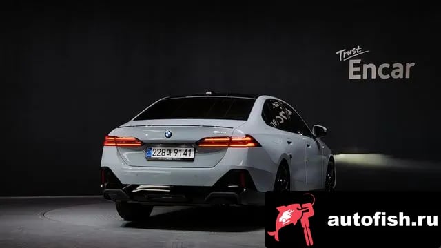 BMW 5-Series 5 Series (G60) 2024 года - вид 4