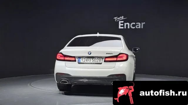 BMW 5-Series 5 Series (G30) 2022 года - вид 4
