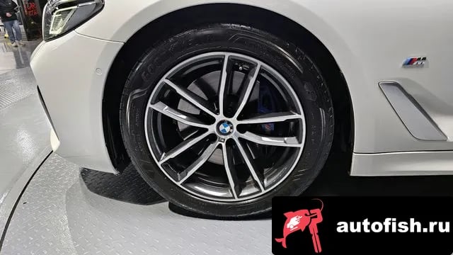 BMW 5-Series 5 Series (G30) 2022 года - вид 5