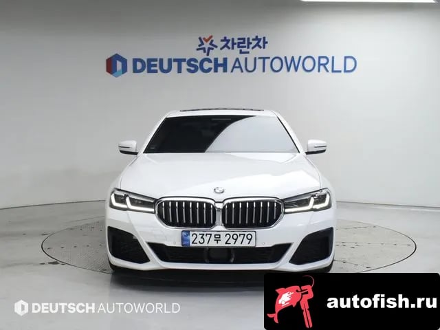 BMW 5-Series 5 Series (G30) 2022 года - вид 3