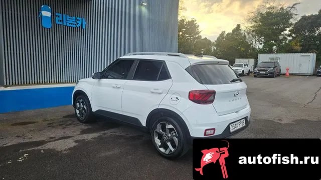 Hyundai Venue Venue 2022 года - похожие автомобили