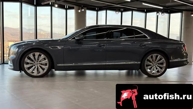 Bentley Flying Spur Flying Spur 3rd Generation 2021 года - вид 3