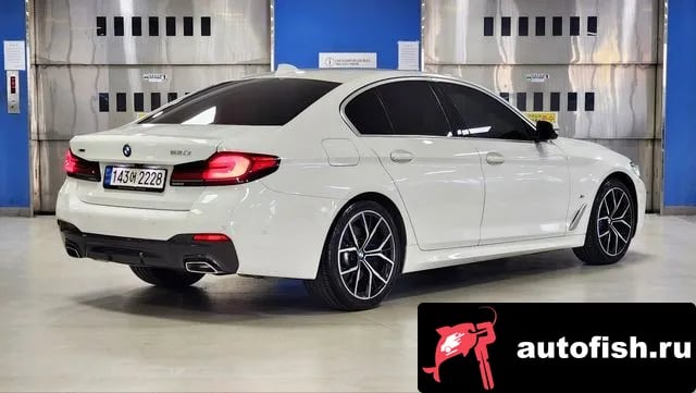 BMW 5-Series 5 Series (G30) 2022 года - вид 2