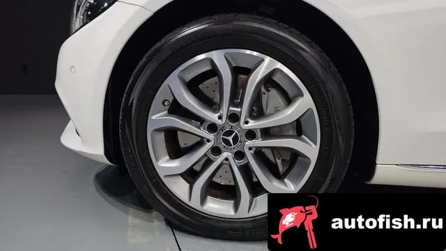 Mercedes-Benz C-Class C-Class W205 2018 года - вид 5