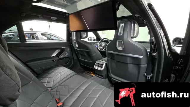 BMW i7 i7 (G70) 2023 года - похожие автомобили