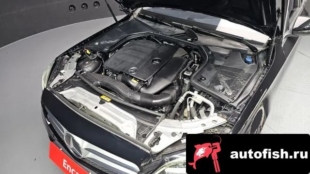 Mercedes-Benz C-Class C-Class W205 2020 года - вид 6
