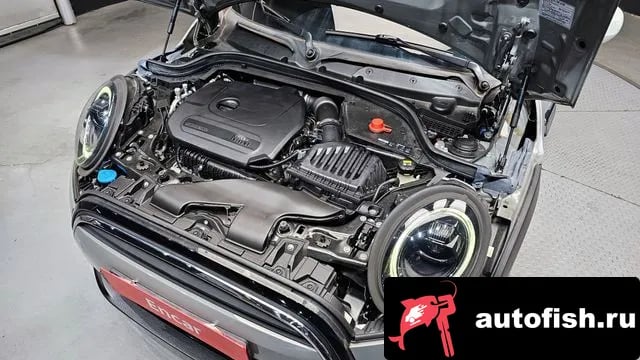 Mini Cooper Cooper 2021 года - вид 6