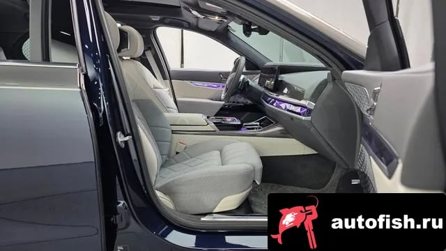 BMW 7-Series 7 Series (G70) 2025 года - похожие автомобили