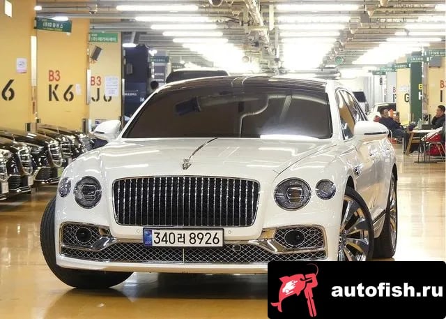 Bentley Flying Spur Flying Spur 3rd Generation 2022 года - вид 3