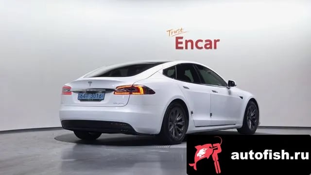 Tesla Model S Model S 2020 года - вид 2