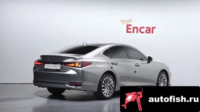 Lexus ES ES300h 7th generation 2023 года - вид 2