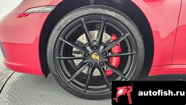 Porsche 911 911 (992) 2021 года - вид 5