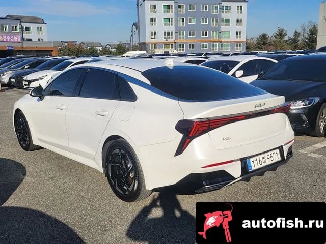 Kia K5 The New K5 3rd generation 2023 года - похожие автомобили