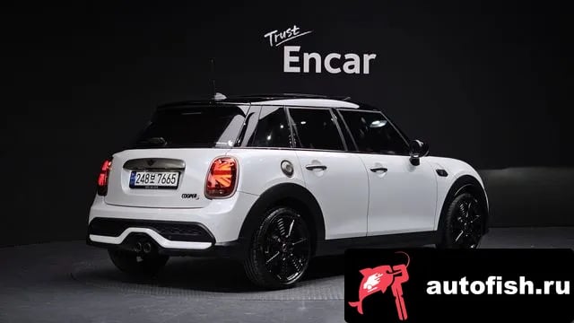 Mini Cooper Cooper S 2023 года - вид 2