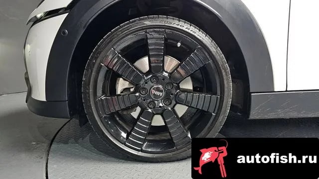 Mini Cooper Cooper S 2023 года - вид 5