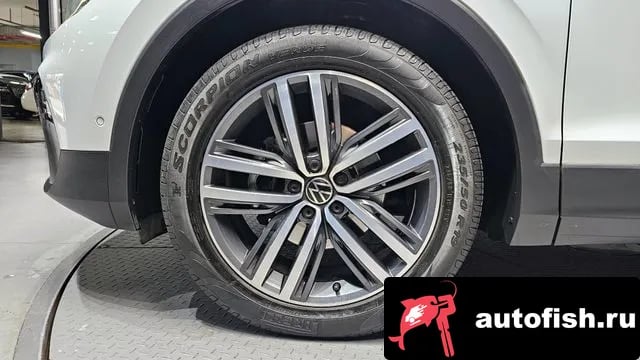 Volkswagen Tiguan Tiguan second Generation 2021 года - вид 5