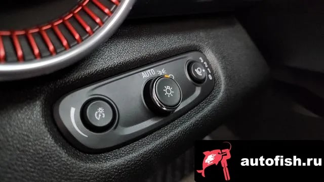 Chevrolet (GM Daewoo) Trax Trax Crossover 2023 года - похожие автомобили