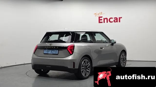 Mini Cooper Cooper Electric 4th Generation 2024 года - вид 2