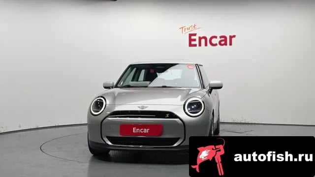 Mini Cooper Cooper Electric 4th Generation 2024 года - вид 3