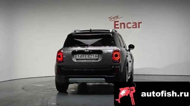 Mini Countryman Cooper Country Man 2020 года - вид 3