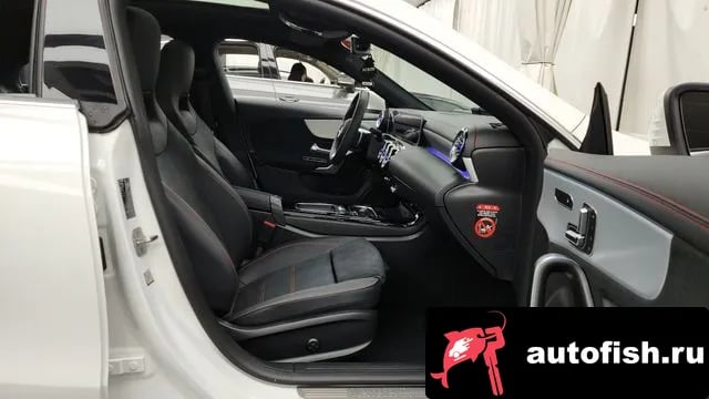 Mercedes-Benz CLA-Class CLA-Class C118 2025 года - похожие автомобили