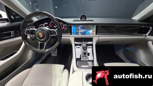 Porsche Panamera Panamera (971) 2018 года - похожие автомобили