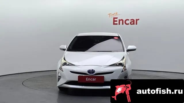 Toyota Prius Prius 4th Generation 2018 года - вид 3