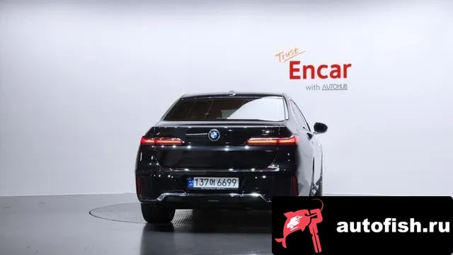 BMW 7-Series 7 Series (G70) 2023 года - вид 4