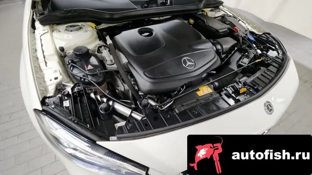 Mercedes-Benz GLA-Class GLA-Class X156 2017 года - вид 6