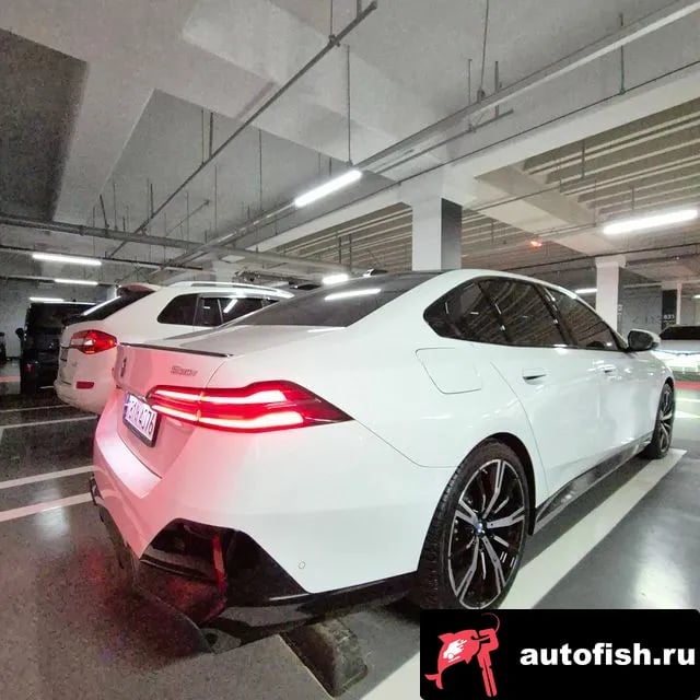 BMW 5-Series 5 Series (G60) 2025 года - вид 2