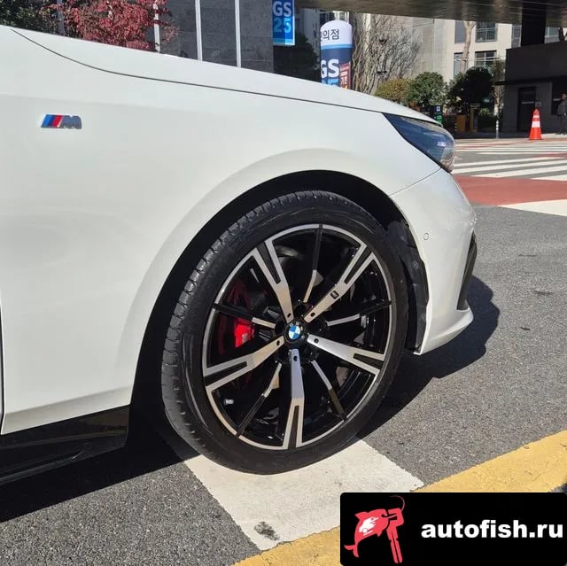 BMW 5-Series 5 Series (G60) 2025 года - вид 5