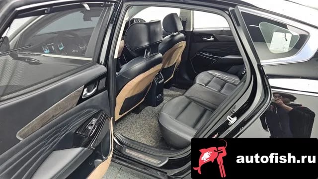 Kia K7 K7 Premier Hybrid 2019 года - похожие автомобили