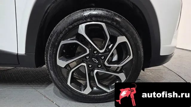 Chevrolet (GM Daewoo) Trax Trax Crossover 2025 года - вид 4