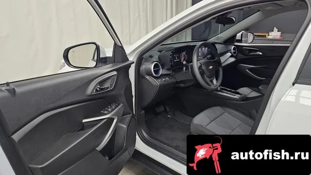 Chevrolet (GM Daewoo) Trax Trax Crossover 2025 года - похожие автомобили