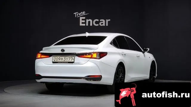 Lexus ES ES300h 7th generation 2024 года - вид 2
