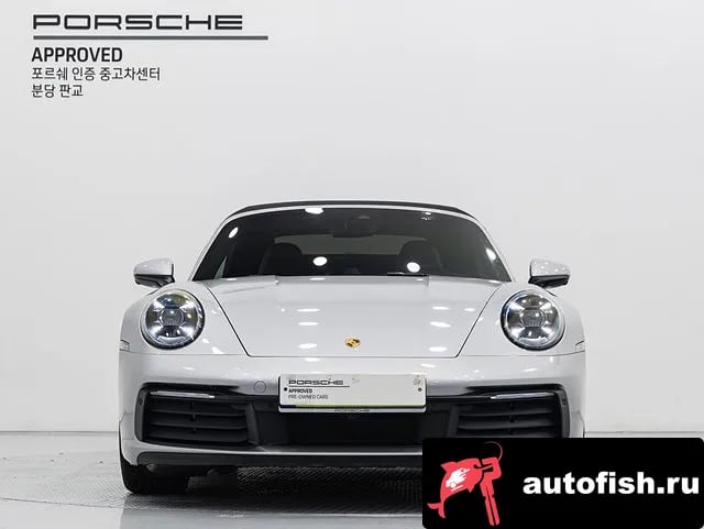 Porsche 911 911 (992) 2021 года - вид 3