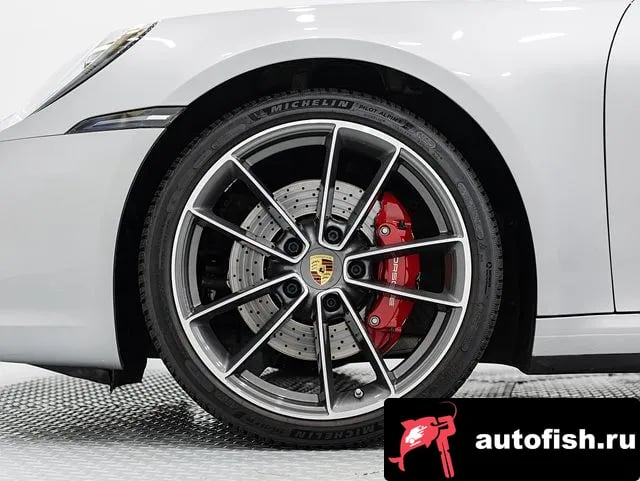 Porsche 911 911 (992) 2021 года - вид 5