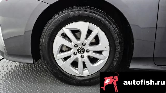 Toyota Prius Prius 4th Generation 2018 года - вид 5