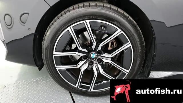 BMW 7-Series 7 Series (G70) 2025 года - вид 5