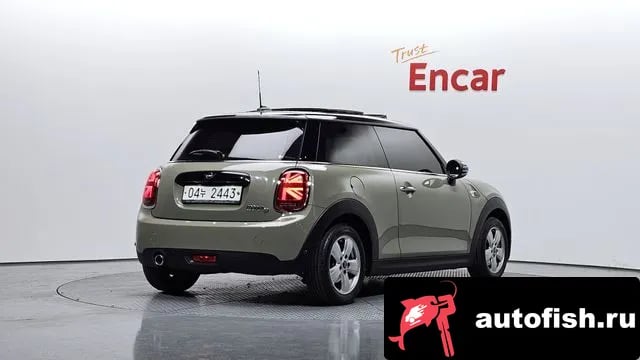 Mini Cooper Cooper D 2019 года - вид 2