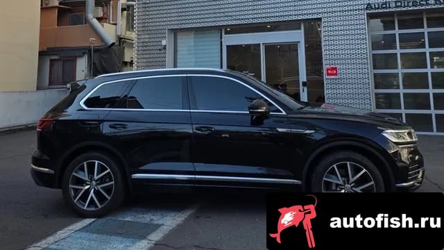 Volkswagen Touareg Tuareg 3rd generation 2020 года - вид 3