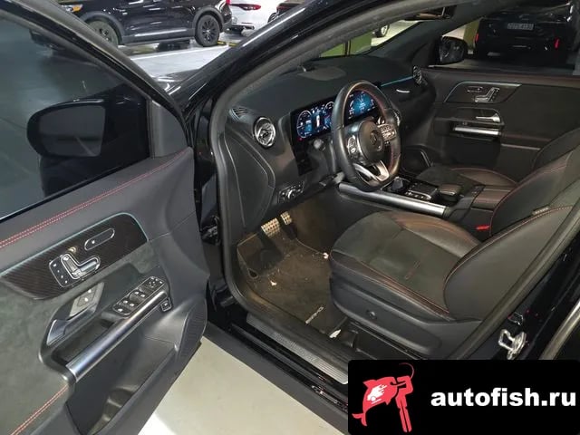 Mercedes-Benz GLA-Class GLA - Class H247 2023 года - вид 6