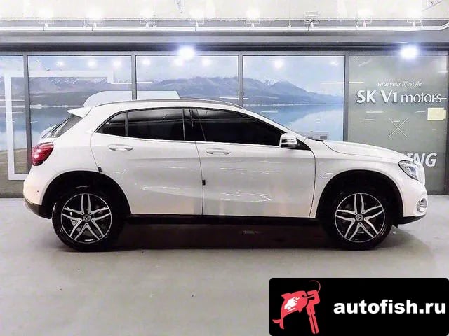 Mercedes-Benz GLA-Class GLA-Class X156 2018 года - вид 3