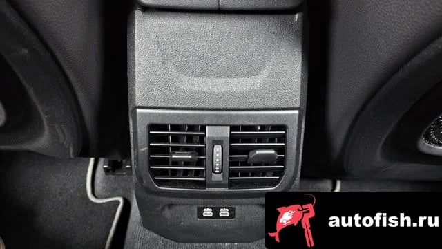 BMW 1-Series 1 Series (F40) 2023 года - похожие автомобили